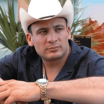 Hijas de Valentin Elizalde demandarán si se hace una serie de su padre, sin su permiso