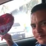 Después de recibir regalo del 14 de Febrero, policía muere en tiroteo (+ video)