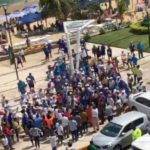 Corren a alcaldesa de Acapulco de la playa; ella lo niega (VIDEO)