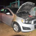 Provocan incendio de dos autos en distintos puntos de Coatza