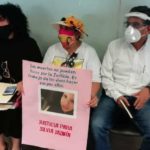 Si es culpable que pague y si no que lo demuestre: madre de jovencita asesinada y calcinada